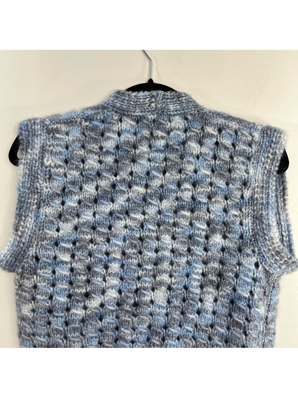 Retro cropped hand knit grey blue melange old money sweater vest - Picture 8 of 13